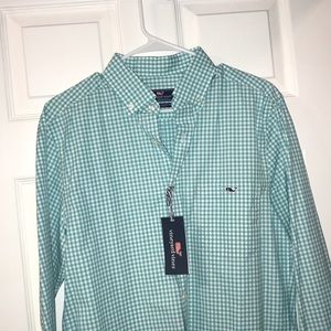 BRAND NEW WITH TAGS Vineyard Vines Button Up Shirt